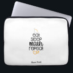 Skolpresenten i personligen Funny Math student<br><div class="desc">Den här konstiga "Eat Ssov Math Repeat"-utformningen är perfekt för studenter av hela klass! Kan vara personlig med din barn. Underbar för Back to school,  Barn födelsedagspresent och andra helgdagar.</div>