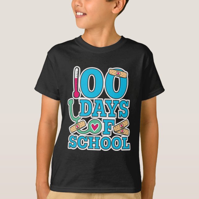 Skolsjuksköterska 100 dagar i skolan t shirt (Framsida)