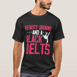 Skönhet Hjärnor Och Svart Bälte Inspirerande Citat T Shirt
