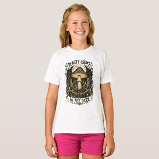 Skönhet växer i den gamla svampen t shirt