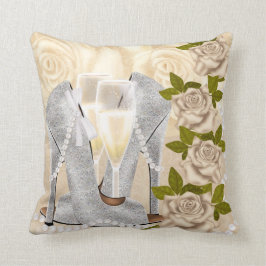 Skor, ro, pärlor och champagne kudde