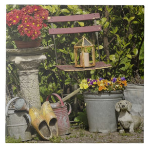 Skor, skor och blommor, Zasamt Schans. Kakelplatta