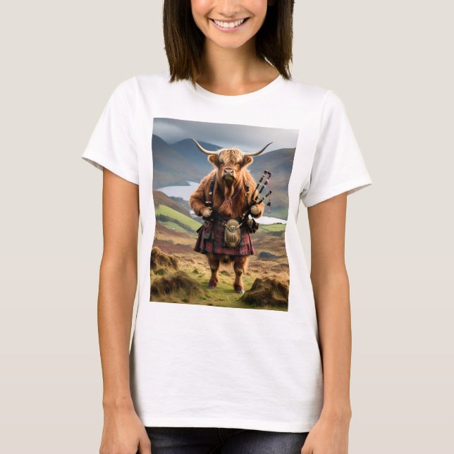 Skotsk Highland Cow Bagpiper,  T Shirt (Framsida)