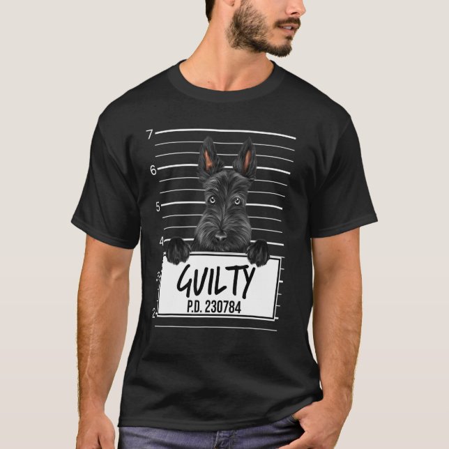 Skotsk Terrier Mugshot Skyldig Hund T Shirt (Framsida)