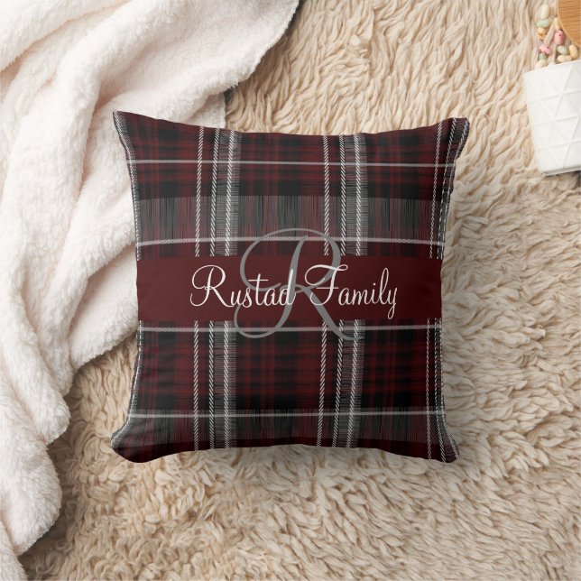 Skottland Tartan Burgundy Grått Plade Monogram Kudde (Filt)