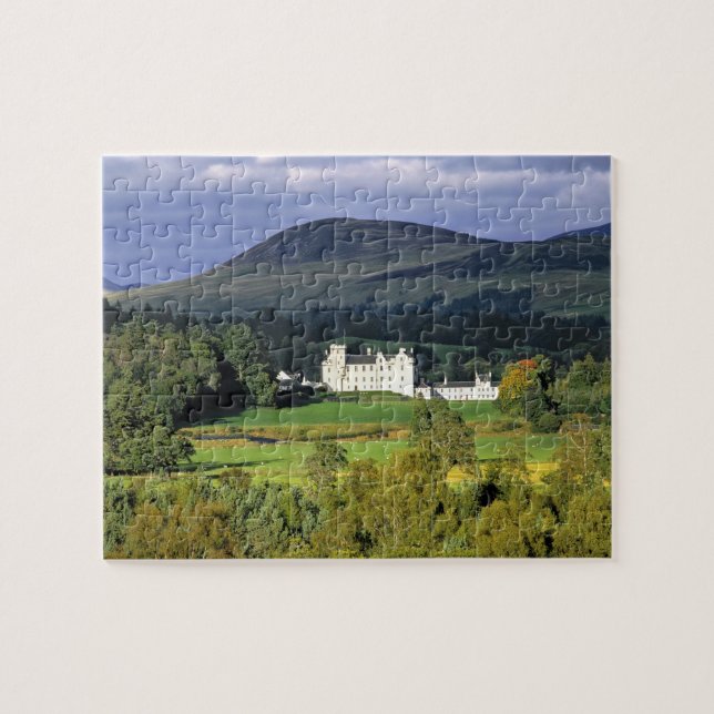 Skottland, Tayside, Blair Castle. I en smaragdgrön Pussel (Horisontell)