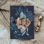 Skräckande | Vattenfärg Botaniskt Hanukkah Photo Julkort<br><div class="desc">Elegant Hanukkah-fotokort för lodrät-foton innehåller ditt foto omgivet av en geometrisk gräns av isigens blå botaniska blad och små vita vattenfärgbär. "Joyous Hanukkah" visas i det övre lämnat hörnet i grått-lettering,  med namn i den nedre högerna.</div>