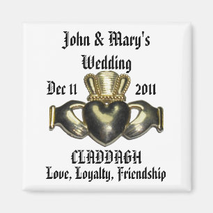 Skräddarsy den Claddagh magneten Magnet