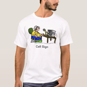 Skräddarsy den roliga tshirten för den lyckliga tee