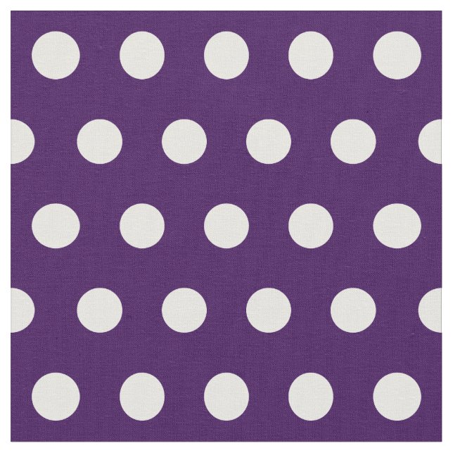 Skräddarsy ditt egna polka dotsmönster i lilor tyg (Närbild)