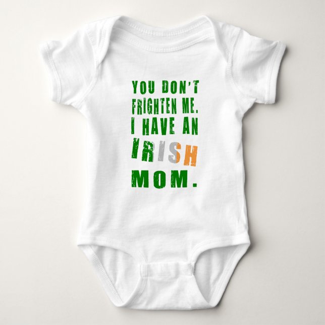 Skrämma irländsk mamma t-shirt (Framsida)