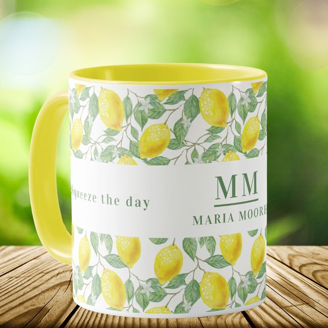 Skrämma på dagen med citronmonogrammet mugg (Skapare uppladdad)