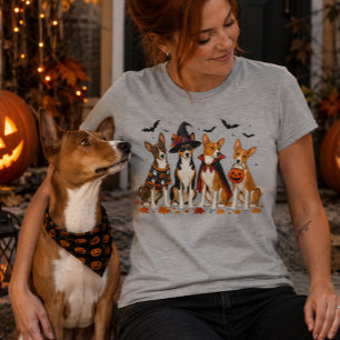 Skrämmande Basenjis Halloween-design T Shirt