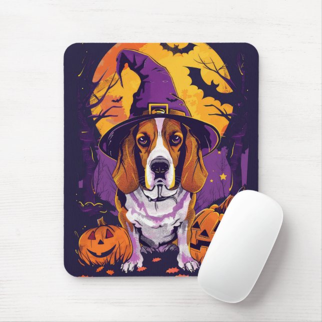 Skrämmande Beagle Halloween Häxa Och Pumpa Musmatta (Med mus)