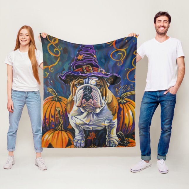 Skrämmande Bulldog Halloween-häxa och pumpa Fleecefilt (På plats)