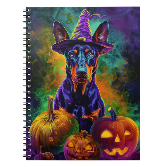 Skrämmande dobermann hund halloween häxa och pumpa anteckningsbok (Framsidan)