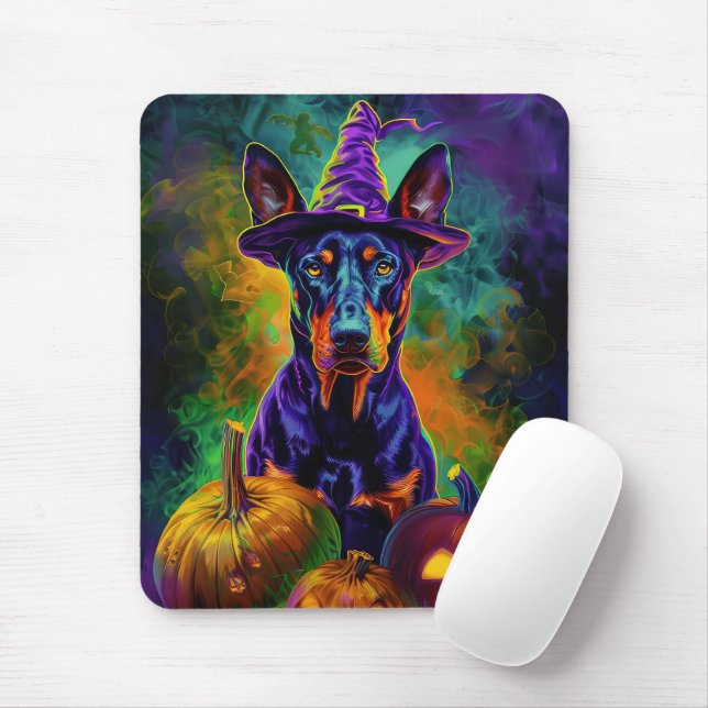 Skrämmande dobermann hund halloween häxa och pumpa musmatta (Med mus)