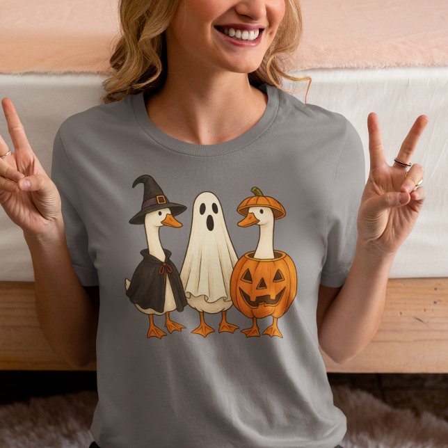 Skrämmande dum gås Halloween-häxa  T Shirt (Skapare uppladdad)