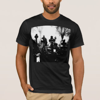 Skrämmande gotisk kyrkogård tee shirt