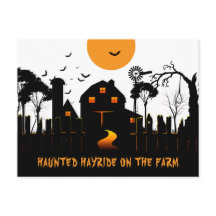 Skrämmande Halloween på gården