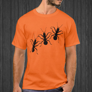 Skrämmande krypande svarta myror insekter t-shirt