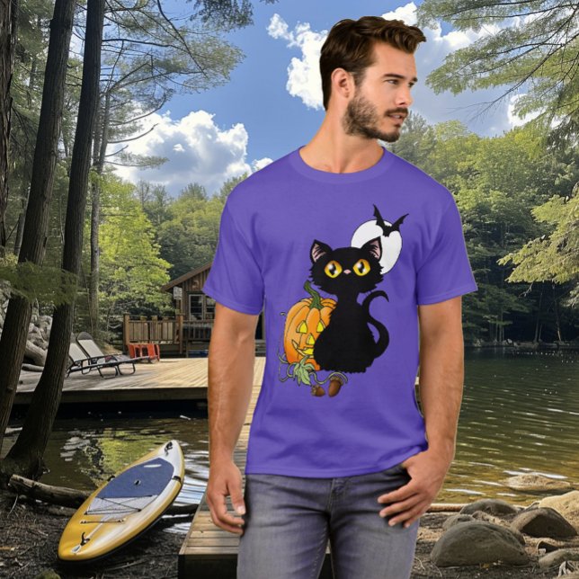 Skrämmande lila söt svart katt Halloween-pumpa T Shirt (Skapare uppladdad)