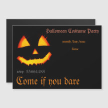 skrämmande pumpa i mörken - Halloween