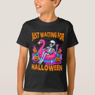 Skrämmande sommarställning rolig och väntar på hal t shirt