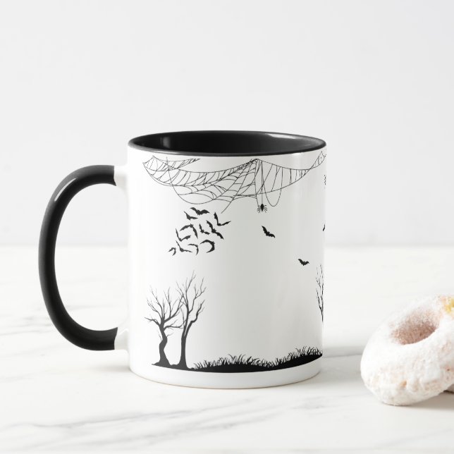 Skrämmande spökskog Halloween-fladdermöss & spindl Mugg (Med munk)