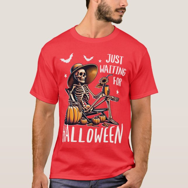 Skrämmande Summerween-skelett som bara väntar på H T Shirt (Framsida)