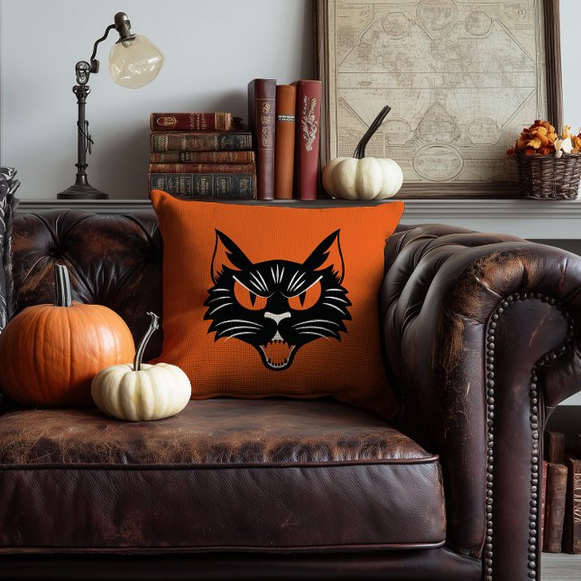 Skrämmande svart katt ansikte Halloween orange och Kudde (orange vintage halloween style black cat face pillow)