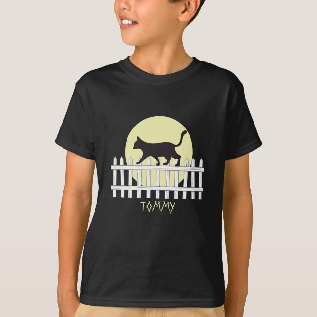 Skrämmande svart katt på staket T-shirt (Framsida)