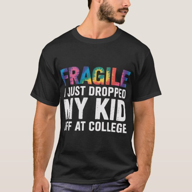 Skrämt att jag just lämnade min dotter på college t shirt (Framsida)