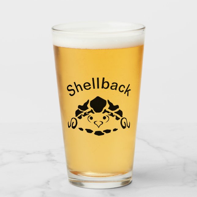 Skrämt sköldpadda Gömmande i hans Snäcka Glaskopp (Framsida fylld)