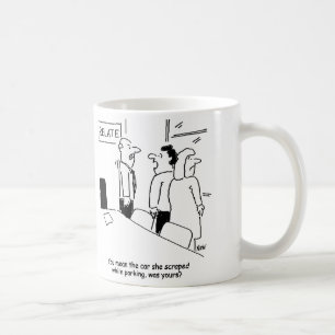 Skrapor Relatera konsultens bil vid parkering Kaffemugg