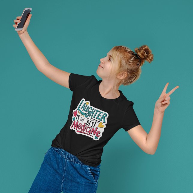 Skratt är det bästa läkemedlet Tri-blend T-Shirt (Cheer yourself and others up with this, "Laughter is the best medicine" t-shirt! )