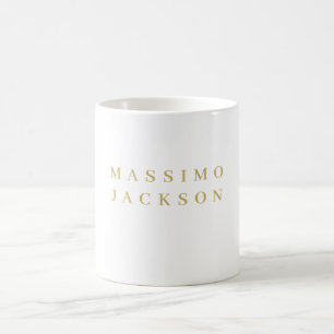 Skrift med minimalistisk professionell serif i gul kaffemugg