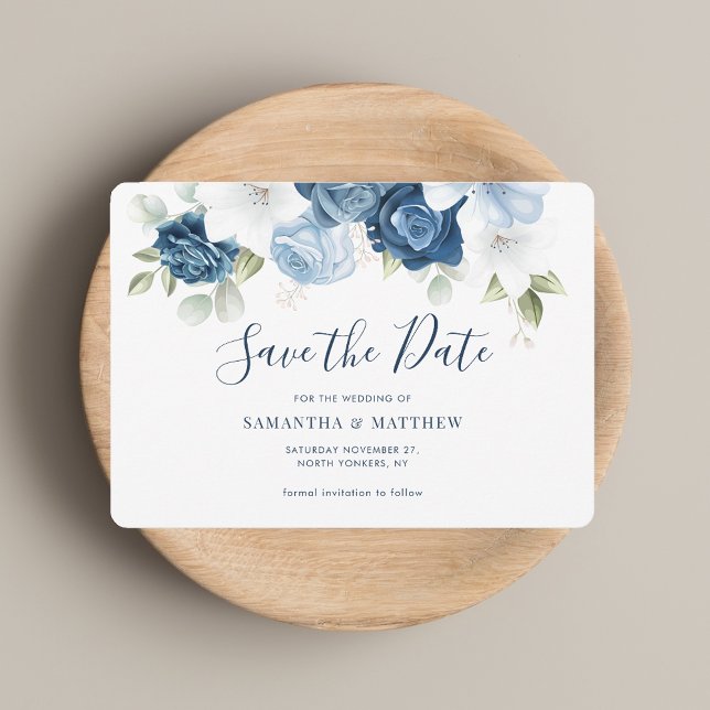 Skript för Dusty Blue-Blommigt med vattenfärg Spara Datumet (Watercolor Dusty Blue Floral Script Save The Date)