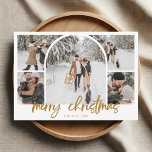 Skript för Photo Collage Arch God jul Finare Julkort<br><div class="desc">Sprid helgdagarnas magi med vår anpassningsbar julkort, vackert designad för att visa dina minnen. Framsidan har en slående samlingsplats med fem foton, centrerad kring en utmärkande bågformad bild, som skapar en unik fokalpunkt. Nedan står det festliga hälsning "God jul" elegant skrivet i ett modernt finare-skript, som tillför en aning sofistikering....</div>