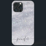 Skriptet elegant Silver Glitter | Anpassat namn<br><div class="desc">Lägg till en liten bit gnistra till din iPhone 13 Pro Max med det här elegant silver glitter-skriptnamnet fodral. Personlig med ditt namn i en elegant skriptdesign,  det här telefonfodralet erbjuder både stil och skydd. Perfekt för dem som kärlek en aning glamor på sina apparater.</div>
