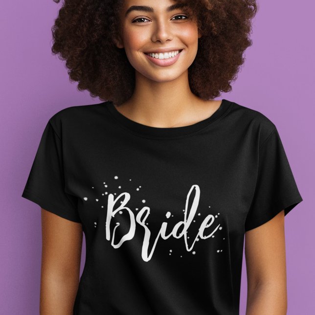 Skriptet Enkel svart Roligt i ljussken T Shirt (Bride simple calligraphy script womens t shirt.)