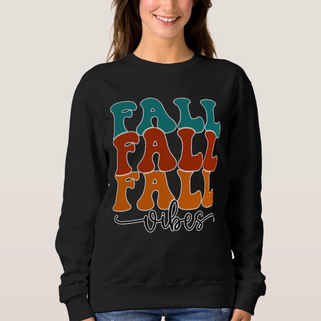 Skriptet Fall Fall Fall Vibes Typografi T Shirt (Framsida)
