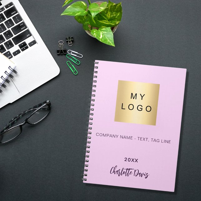 Skriptlogotyp för rosa namn anteckningsbok (Skapare uppladdad)