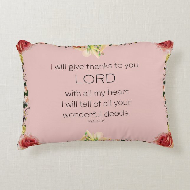 Skriptsalm 9, Blommigt Prydnadskudde (Framsidan)