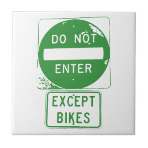 Skriv in inte undantar cyklar kakelplatta
