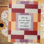 Skriv ut korrigeringsruta för crawlning pussel<br><div class="desc">Anpassa detta färgstarka "Crayon Box Quilt"-lappverk med din egen text för en unik gåva. Söt plagg för kvarnar,  sömmerskor eller någon som har en smak för mysigt rustik hemdekoration.</div>