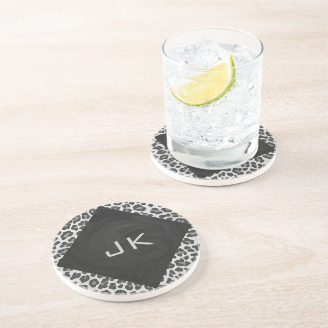 Skriv ut svartvit lök i Monogram Underlägg (Sidan)
