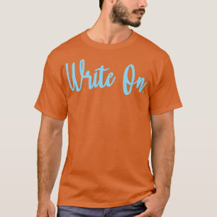Skriva på t shirt