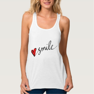 Skrivar gullig röd hjärtatypografi för leende linne med racerback 