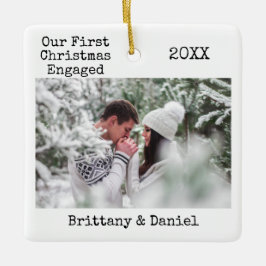 Skrivmaskinstext första julhelgen - fotografi julgransprydnad keramik